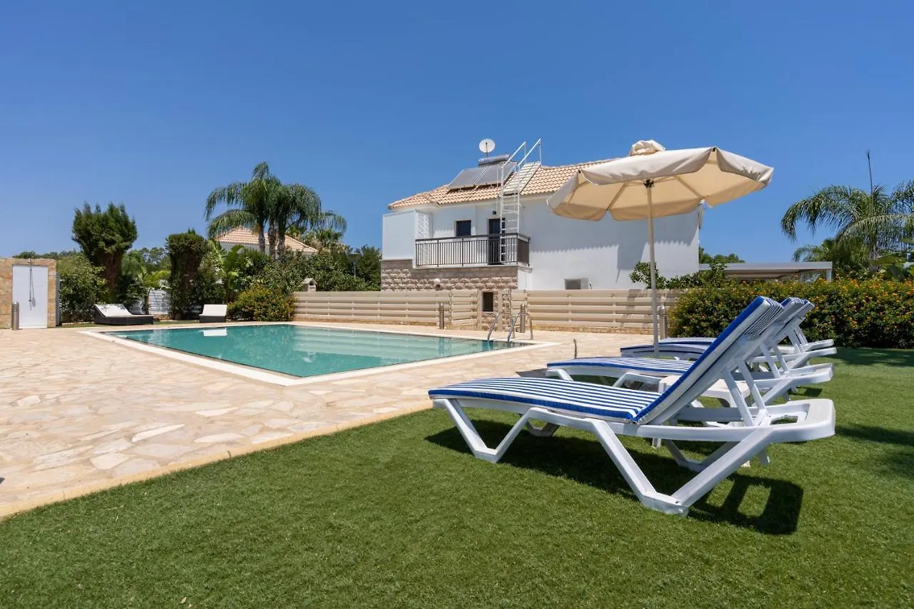 Lime 3-Bedroom Villa In Protaras